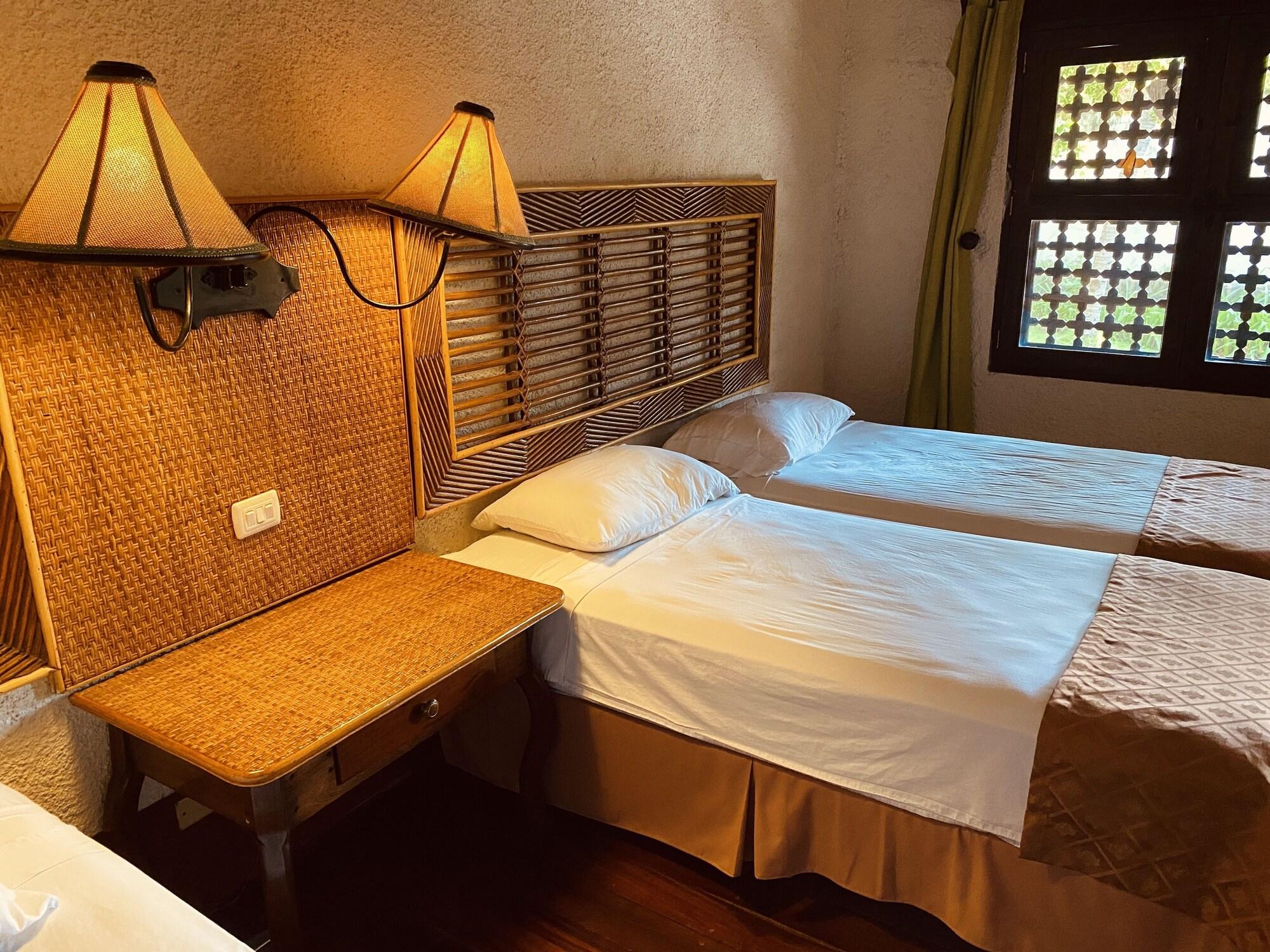 Hotel El Internacional Гранада Экстерьер фото