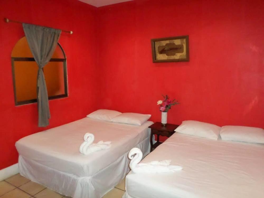Hotel El Internacional Гранада Экстерьер фото