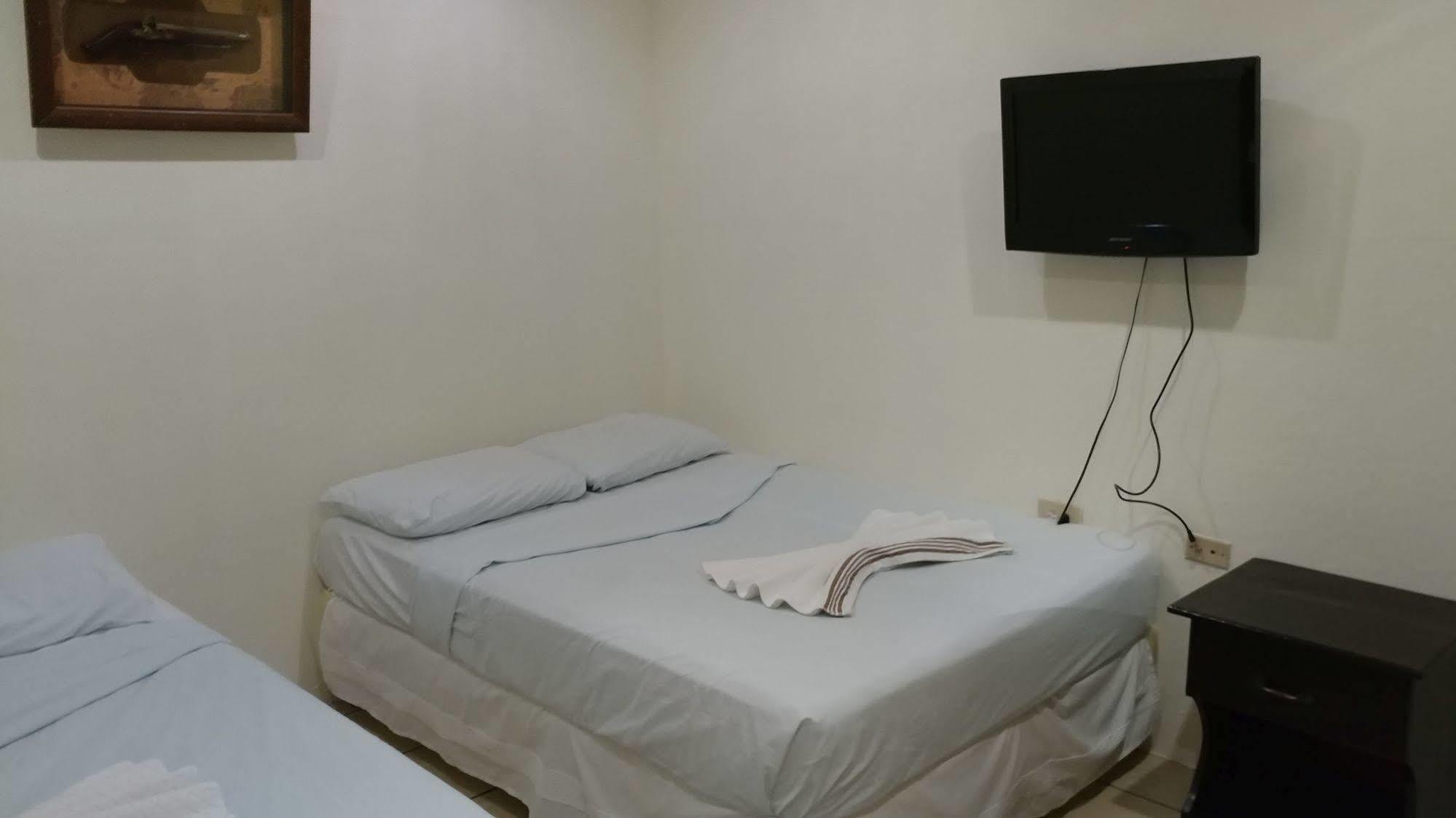 Hotel El Internacional Гранада Экстерьер фото